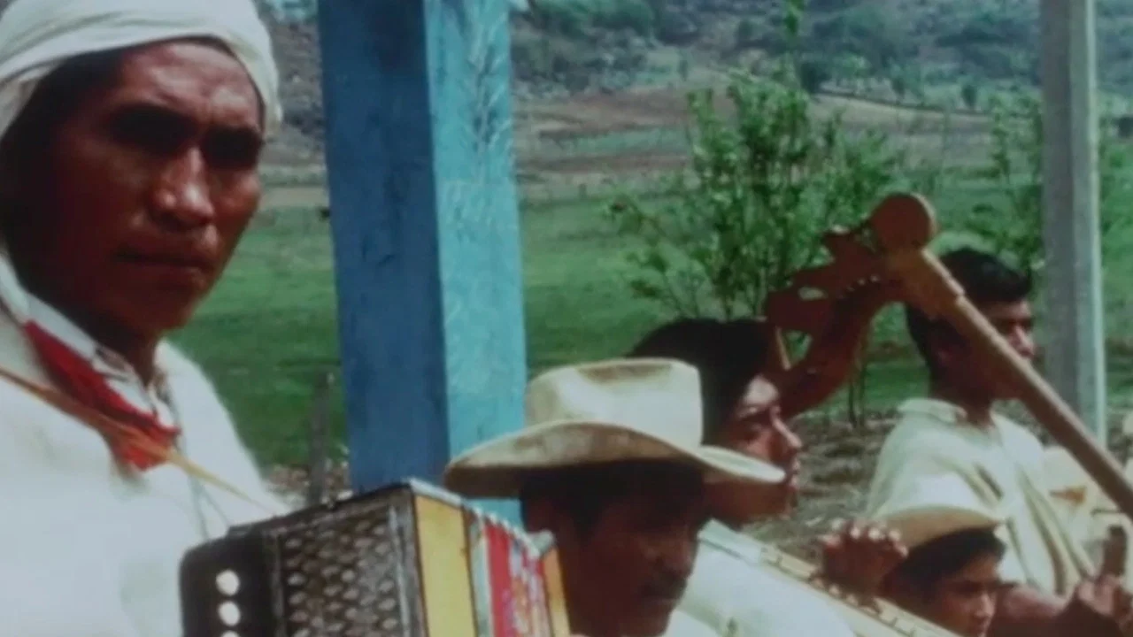 M&eacute;xico, la revoluci&oacute;n congelada - 剧照