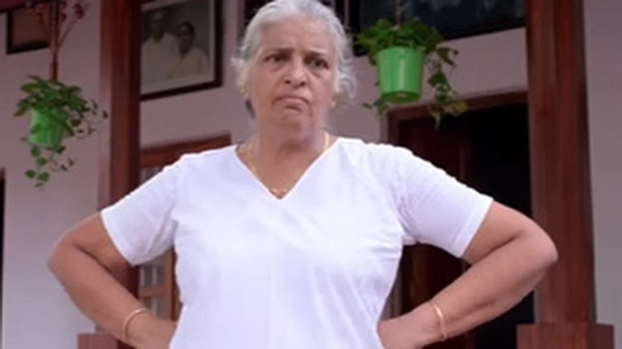 ഒരു മുത്തശ്ശി ഗദ - 剧照