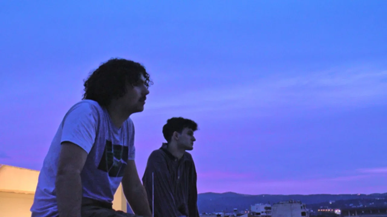 &Sigma;&iota;&gamma;ή &sigma;&tau;&iota;&sigmaf; Ό&chi;&theta;&epsilon;&sigmaf; - 剧照