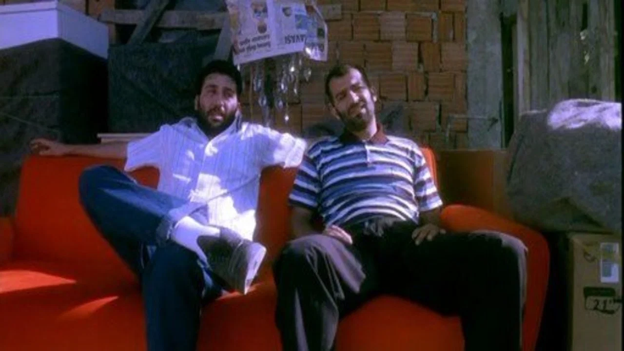 İnşaat - 剧照