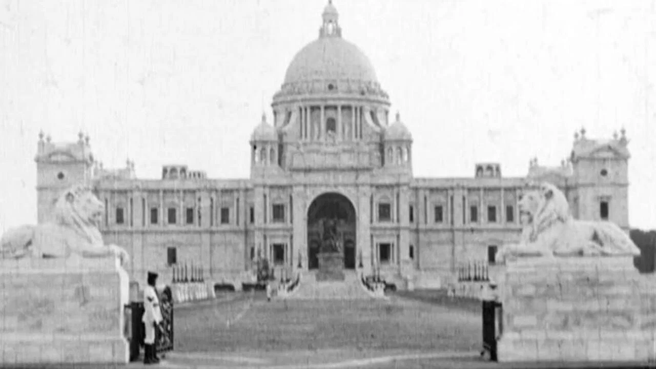Her Excellency Lady Lytton At The Victoria Memorial - 剧照