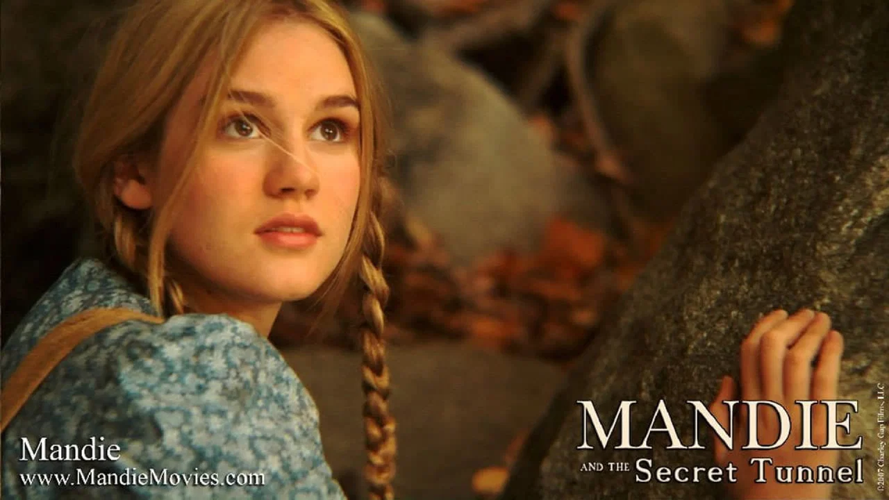 Mandie and the Secret Tunnel - 剧照