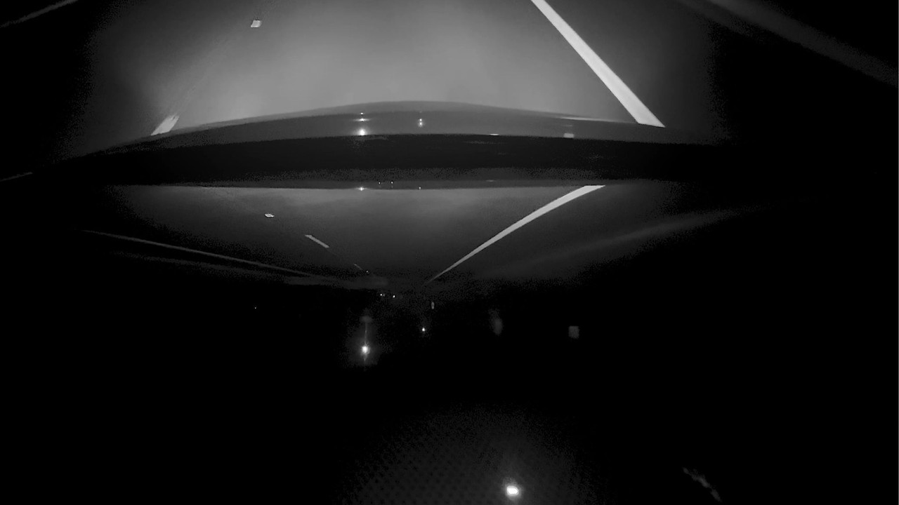 To See In The Dark - 剧照