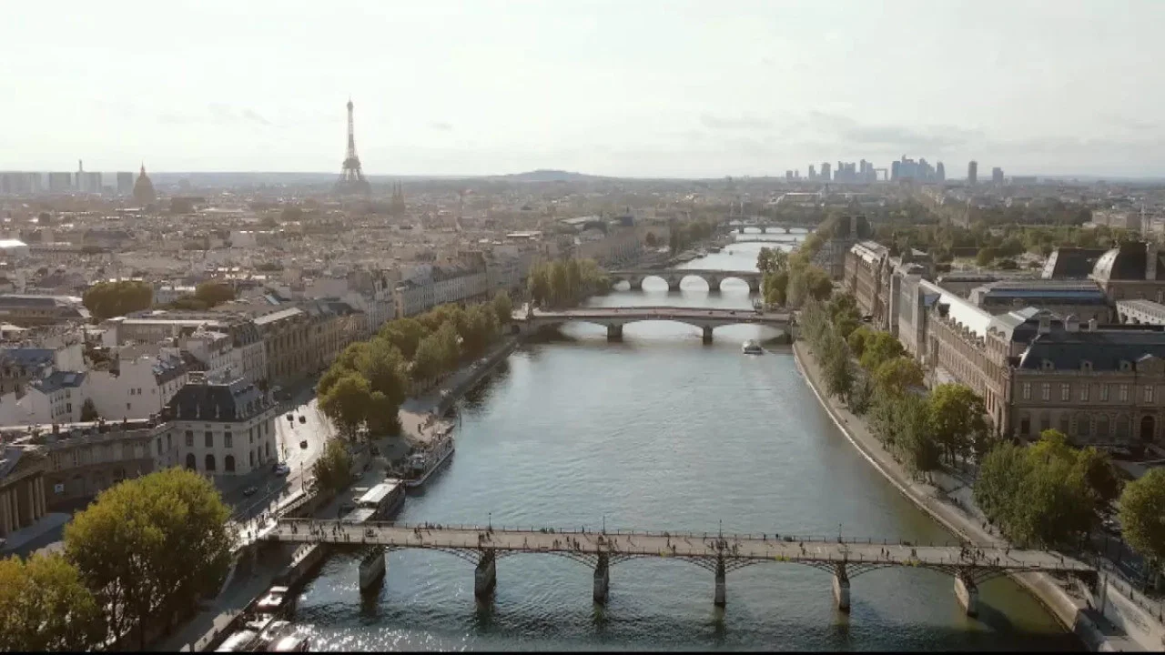 Canicule 2003 : Paris dans la fournaise - 剧照