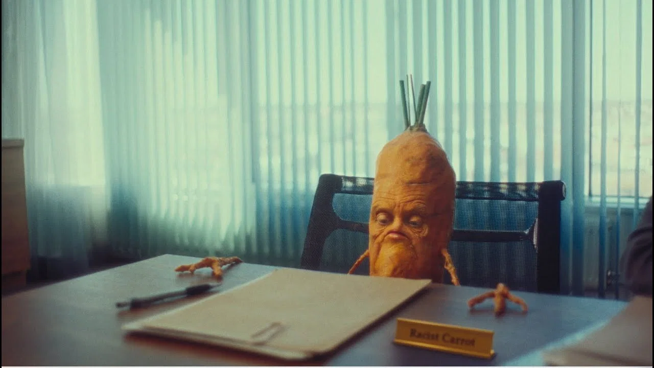 Racist Carrot - 剧照