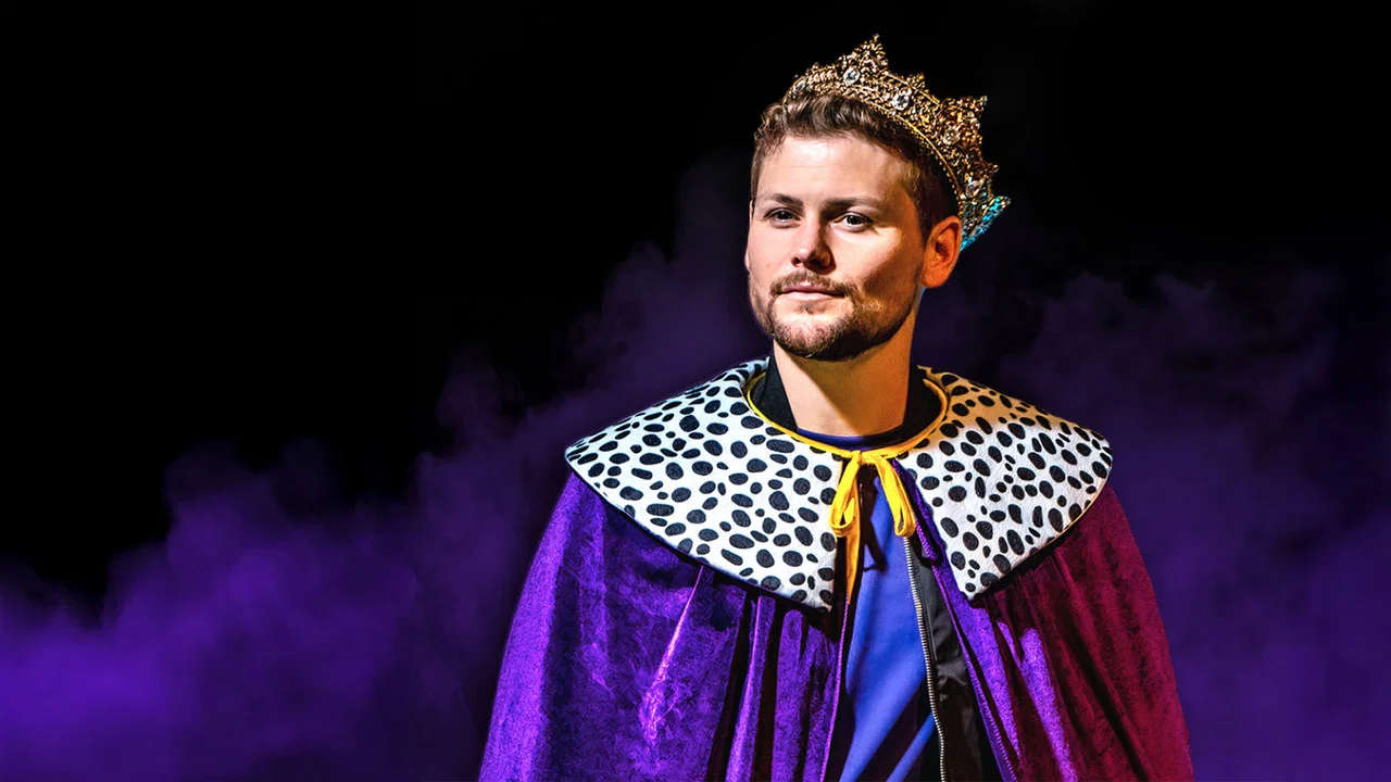 Drew Lynch: Short King - 剧照