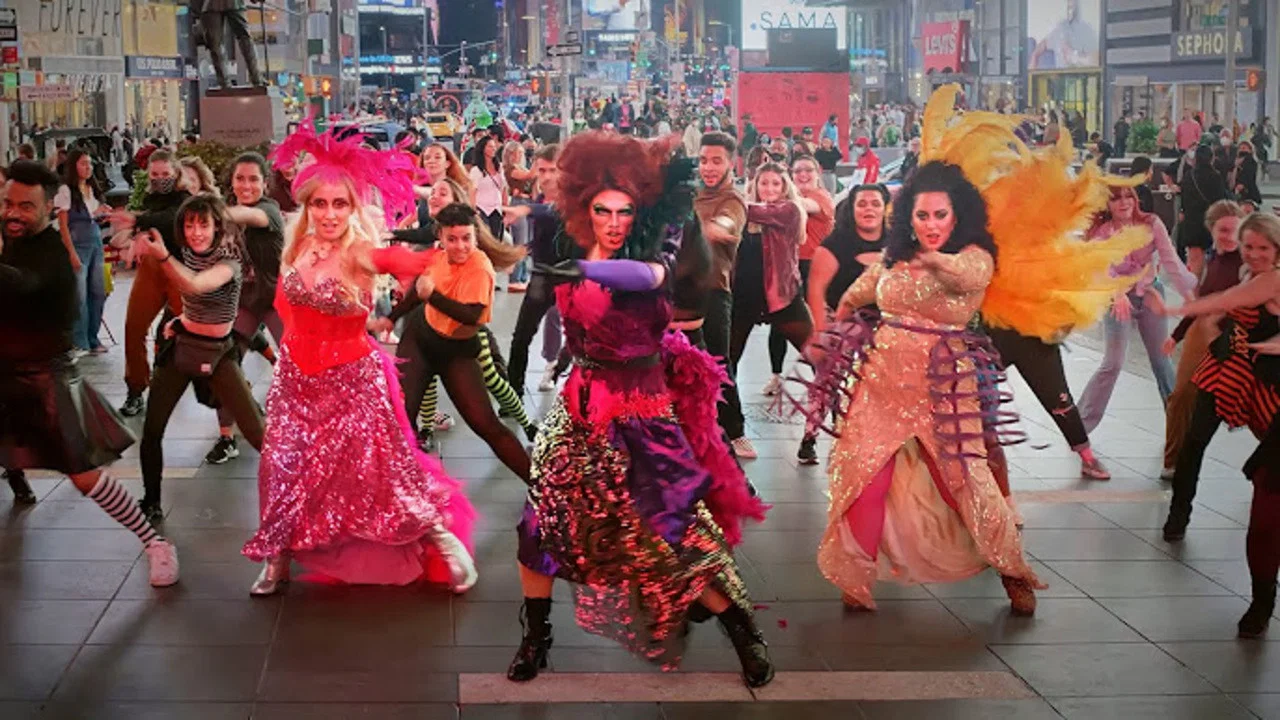 I Put a Spell on You: The Sanderson Sisters Break the Internet - 剧照