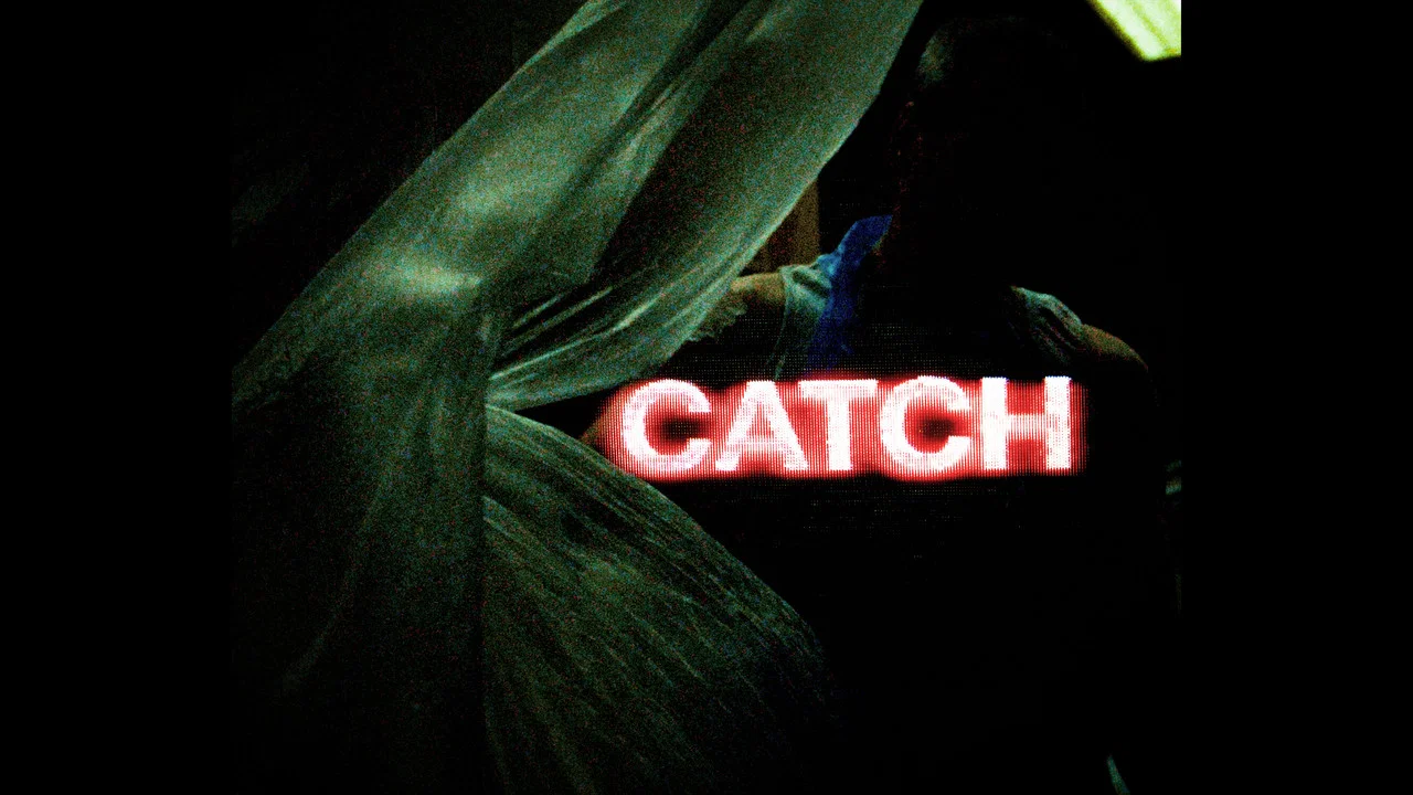 CATCH - 剧照