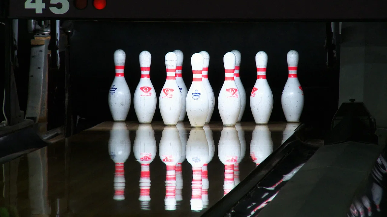 Strike: The Greatest Bowling Story Ever Told - 剧照