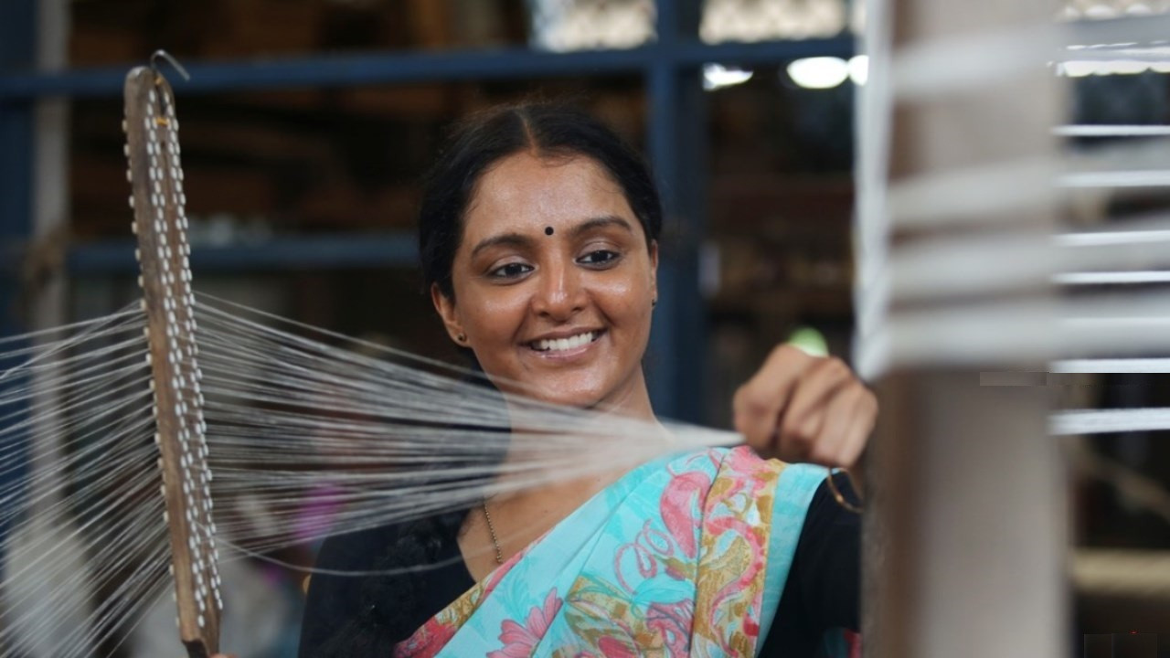 ഉദാഹരണം സുജാത - 剧照