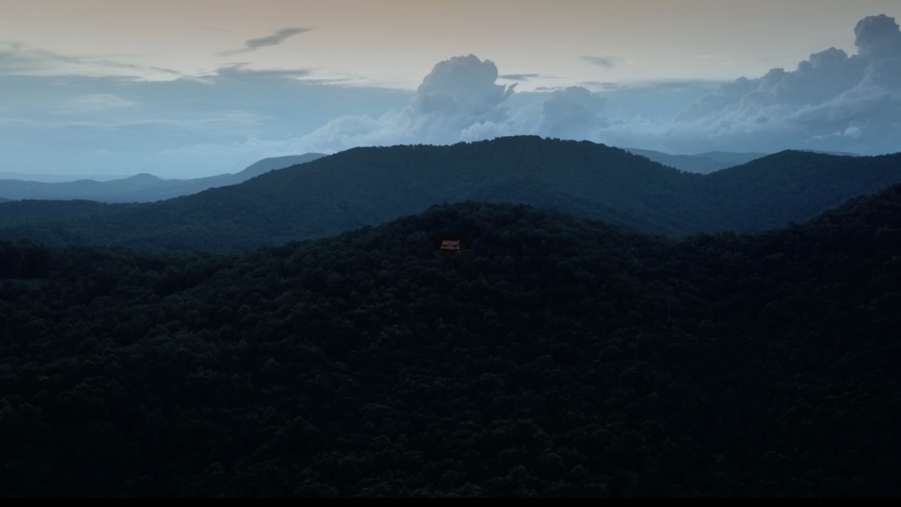 Worlds Apart - 剧照
