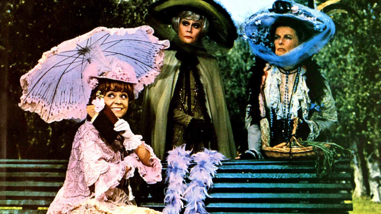 The Madwoman of Chaillot - 剧照
