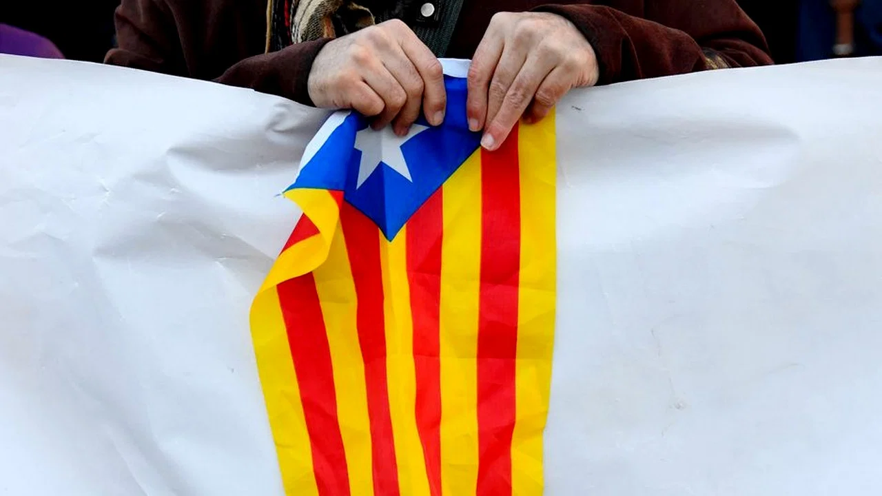Catalogne : l'Espagne au bord de la crise de nerfs - 剧照