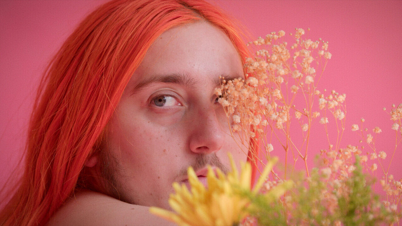LARRY (they/them) - 剧照