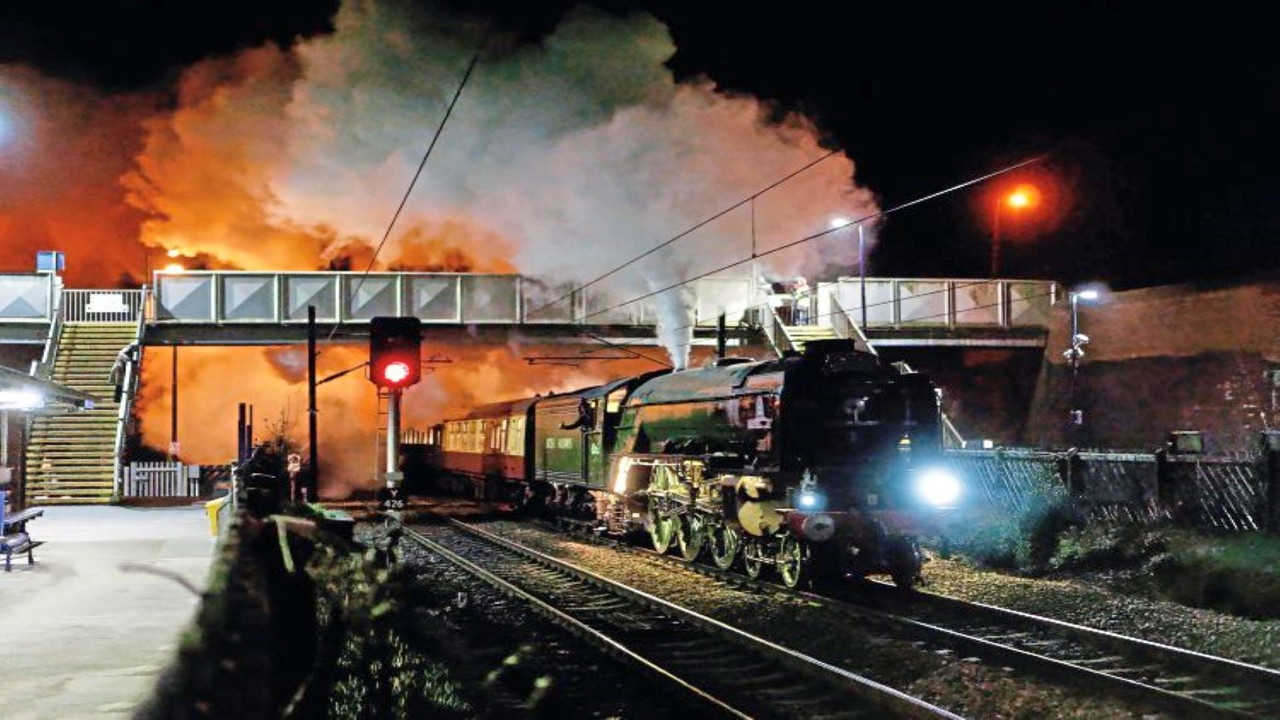 Tornado The 100mph Steam Engine - 剧照