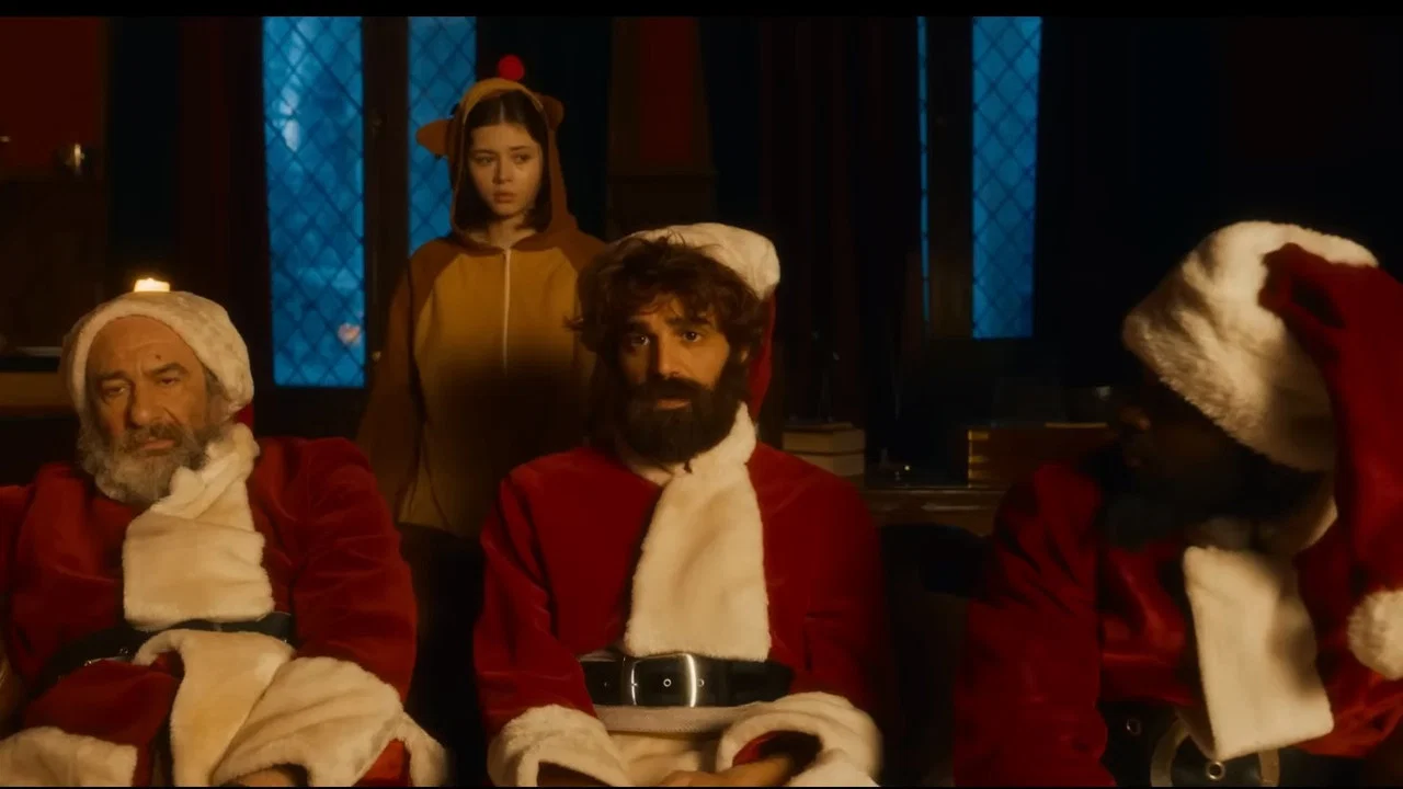 Reyes contra Santa - 剧照