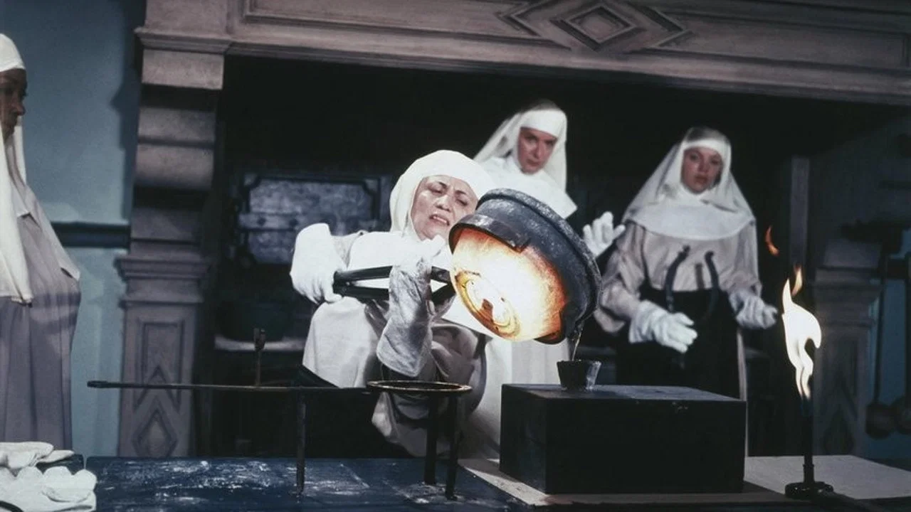 神探血战女魔星 - 剧照