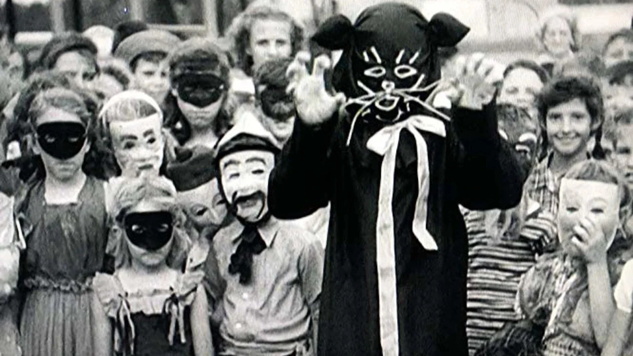 Black Cats and Broomsticks - 剧照