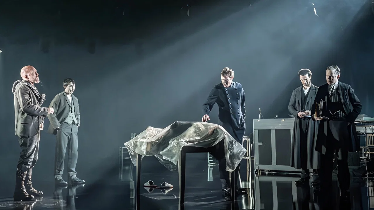 National Theatre Live: London Tide - 剧照