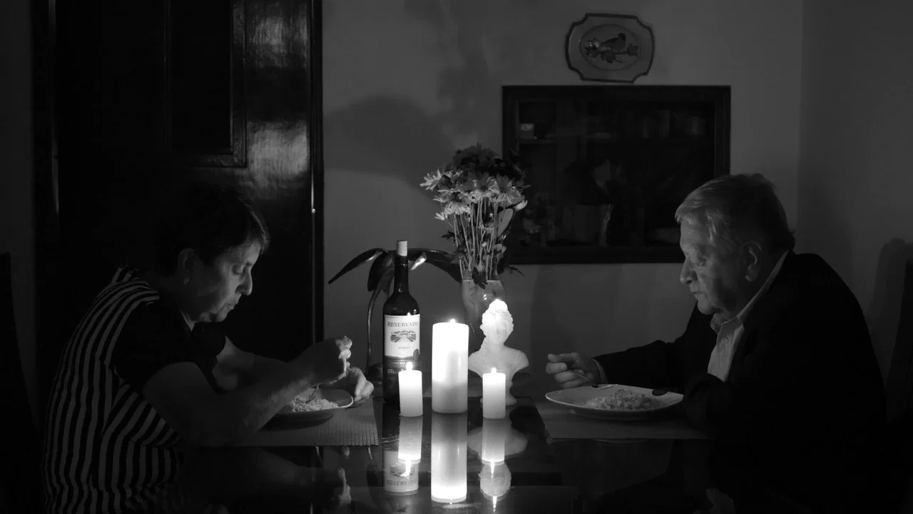 Las Flores Son Para Los Muertos - 剧照