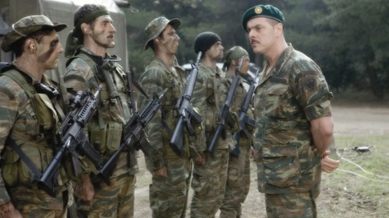 &Iota;-4: &Lambda;&omicron;ύ&phi;&alpha; &Kappa;&alpha;&iota; &Alpha;&pi;&alpha;&lambda;&lambda;&alpha;&gamma;ή - 剧照