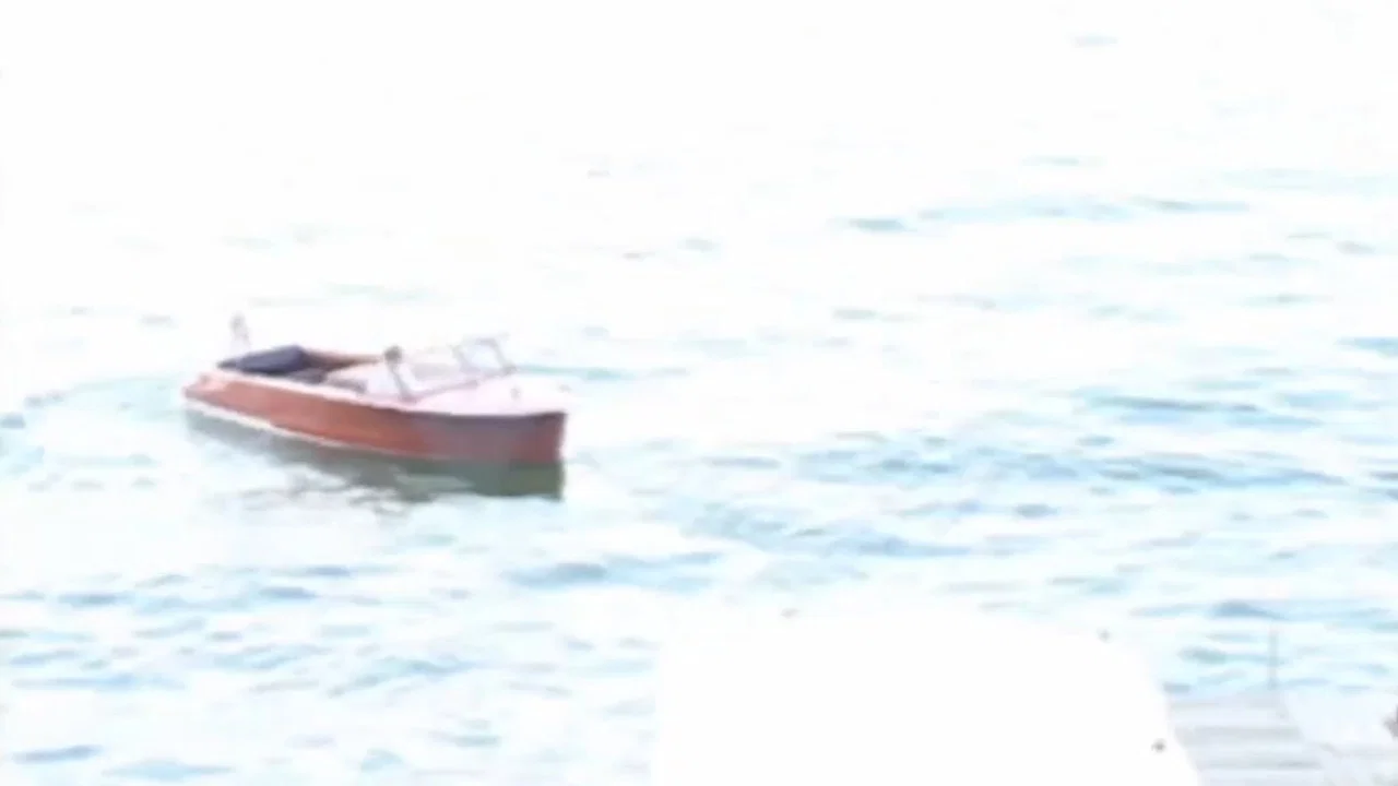 Boat - 剧照