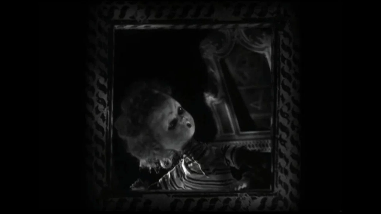 Alice in Not So Wonderland - 剧照