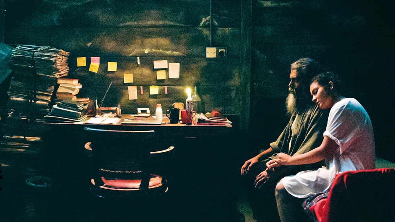 රතු අතු අග - 剧照