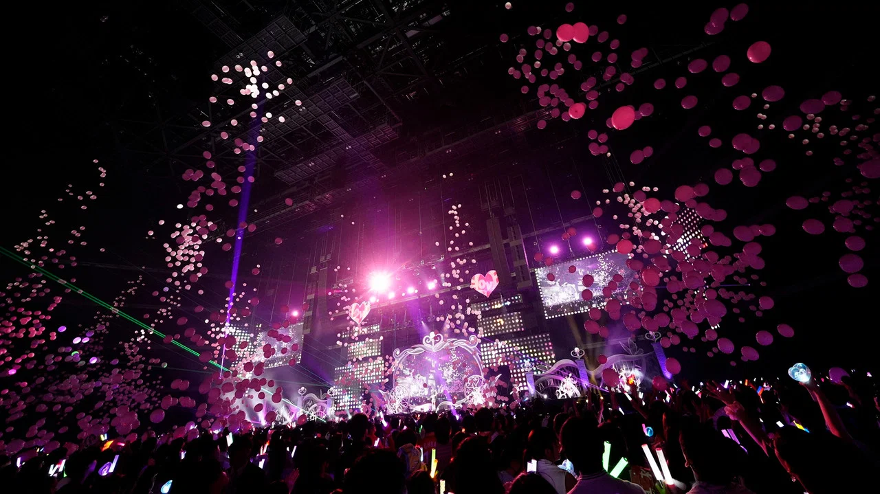 =LOVE 7周年纪念演唱会特别电影 - 剧照