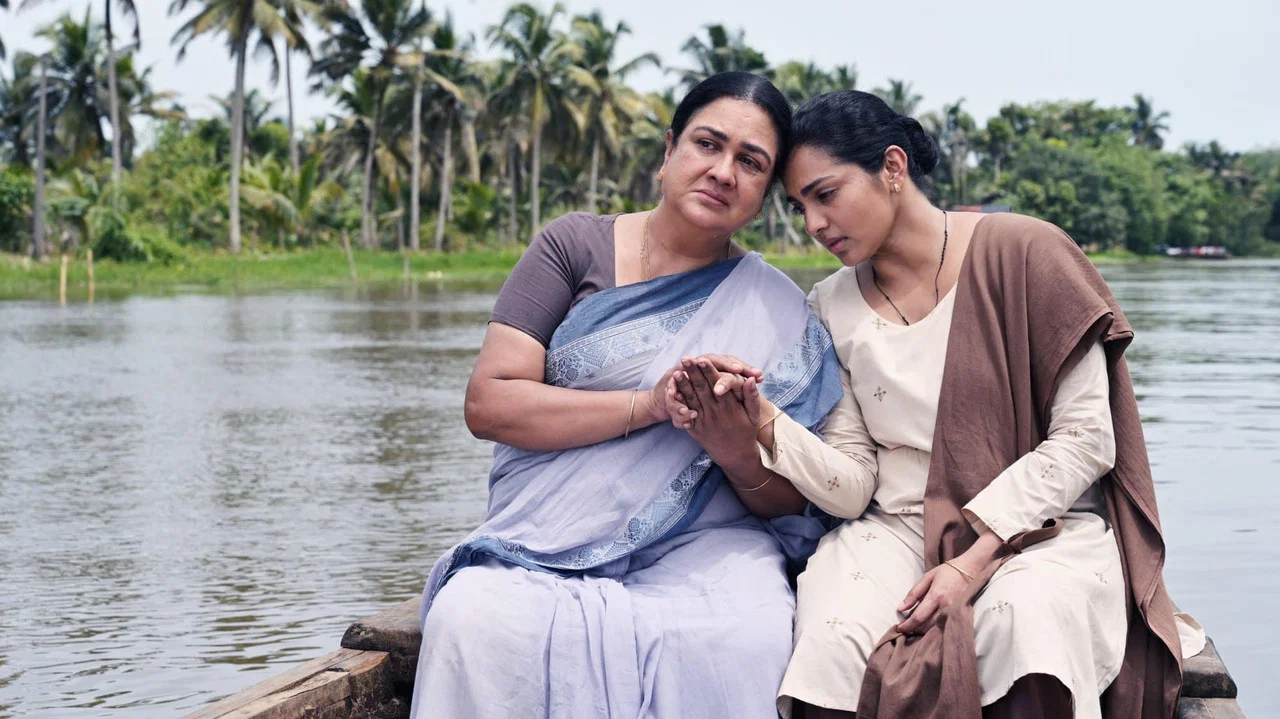 ഉള്ളൊഴുക്ക് - 剧照
