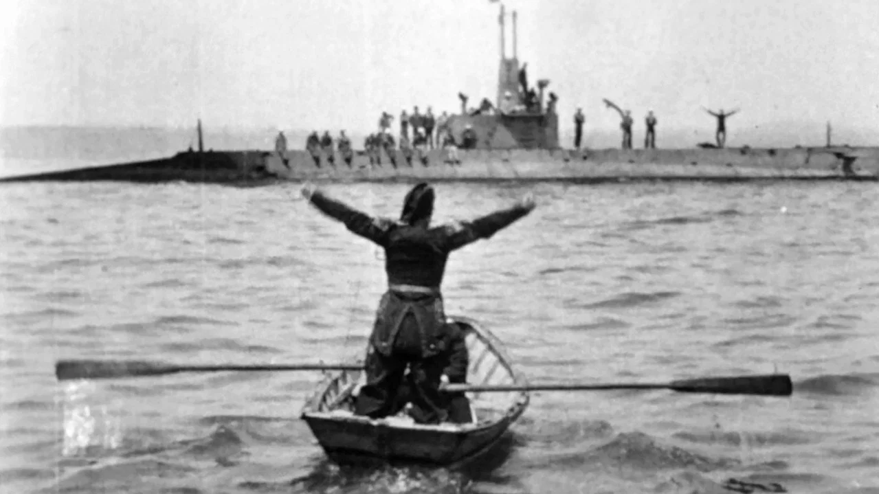 A Submarine Pirate - 剧照