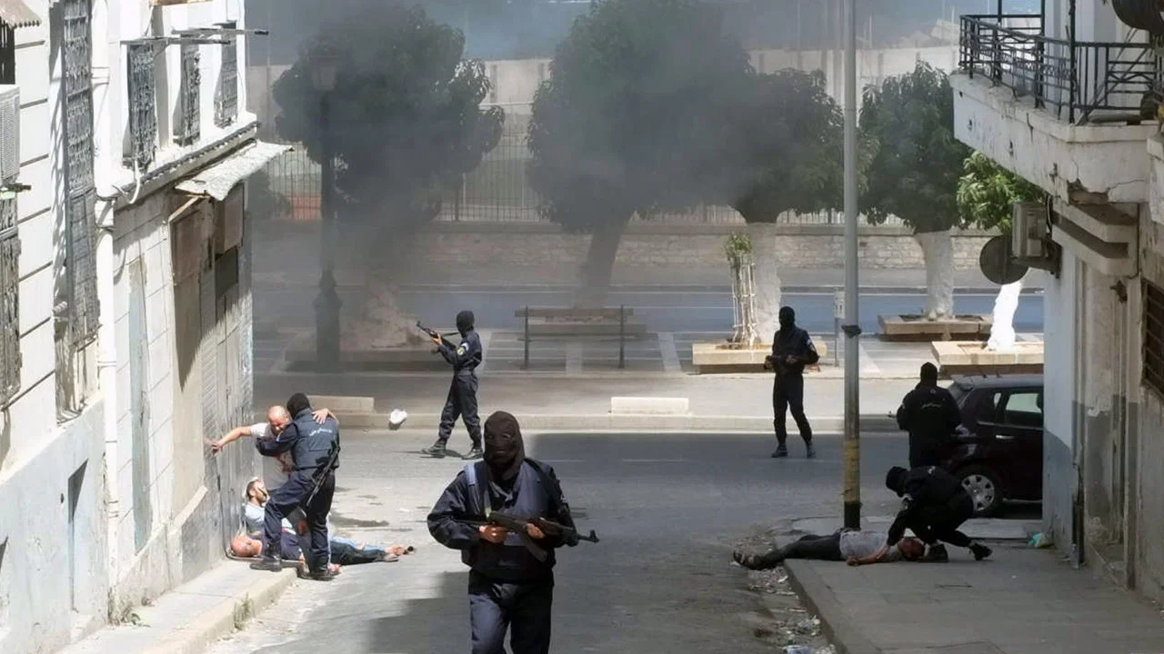 Alg&eacute;rie 1988-2000 : Autopsie d'une trag&eacute;die - 剧照