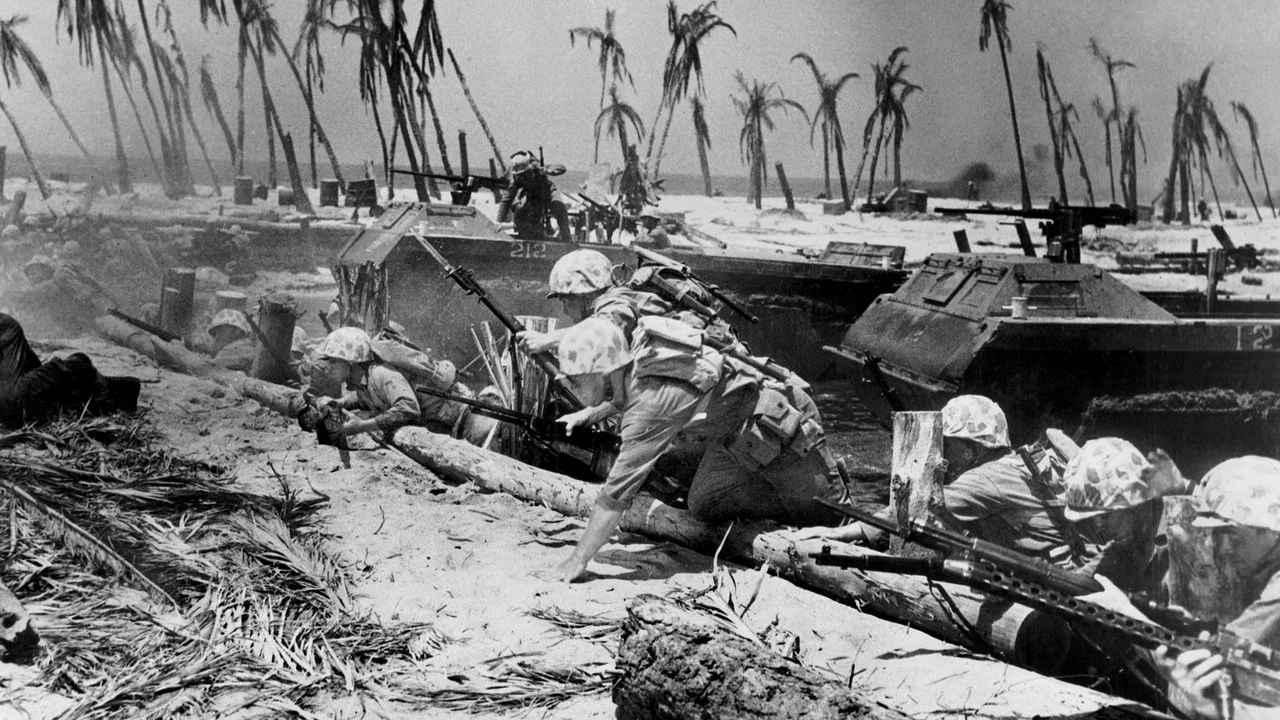 With the Marines at Tarawa - 剧照