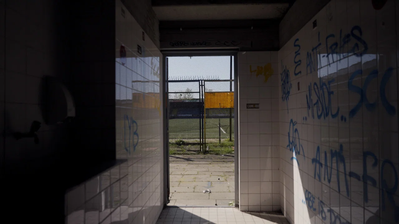 Stil aan de overkant - 剧照
