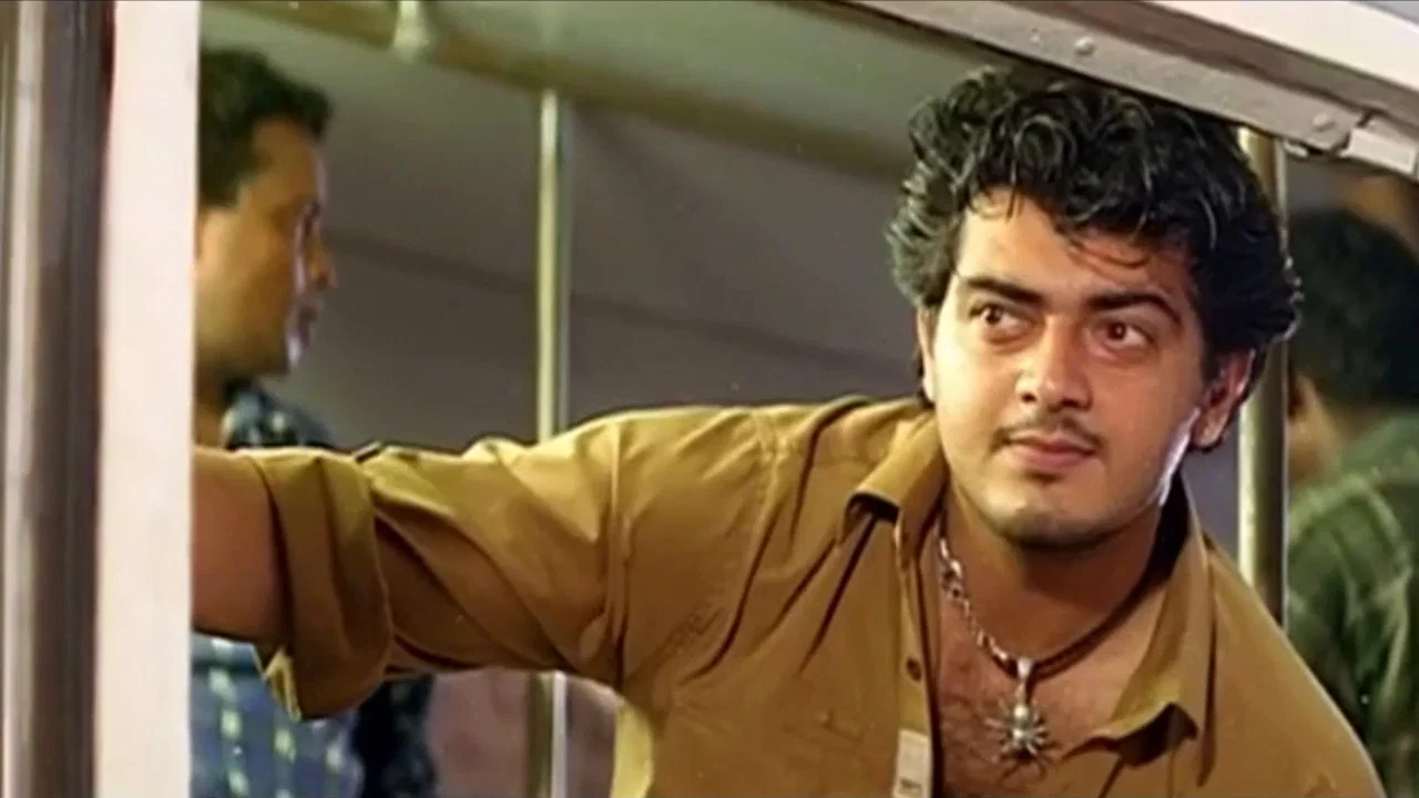 தீனா - 剧照