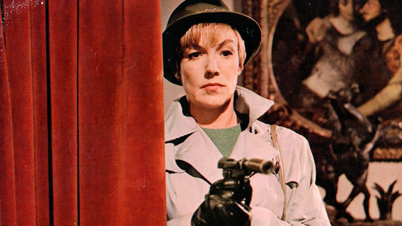One of Our Spies Is Missing - 剧照