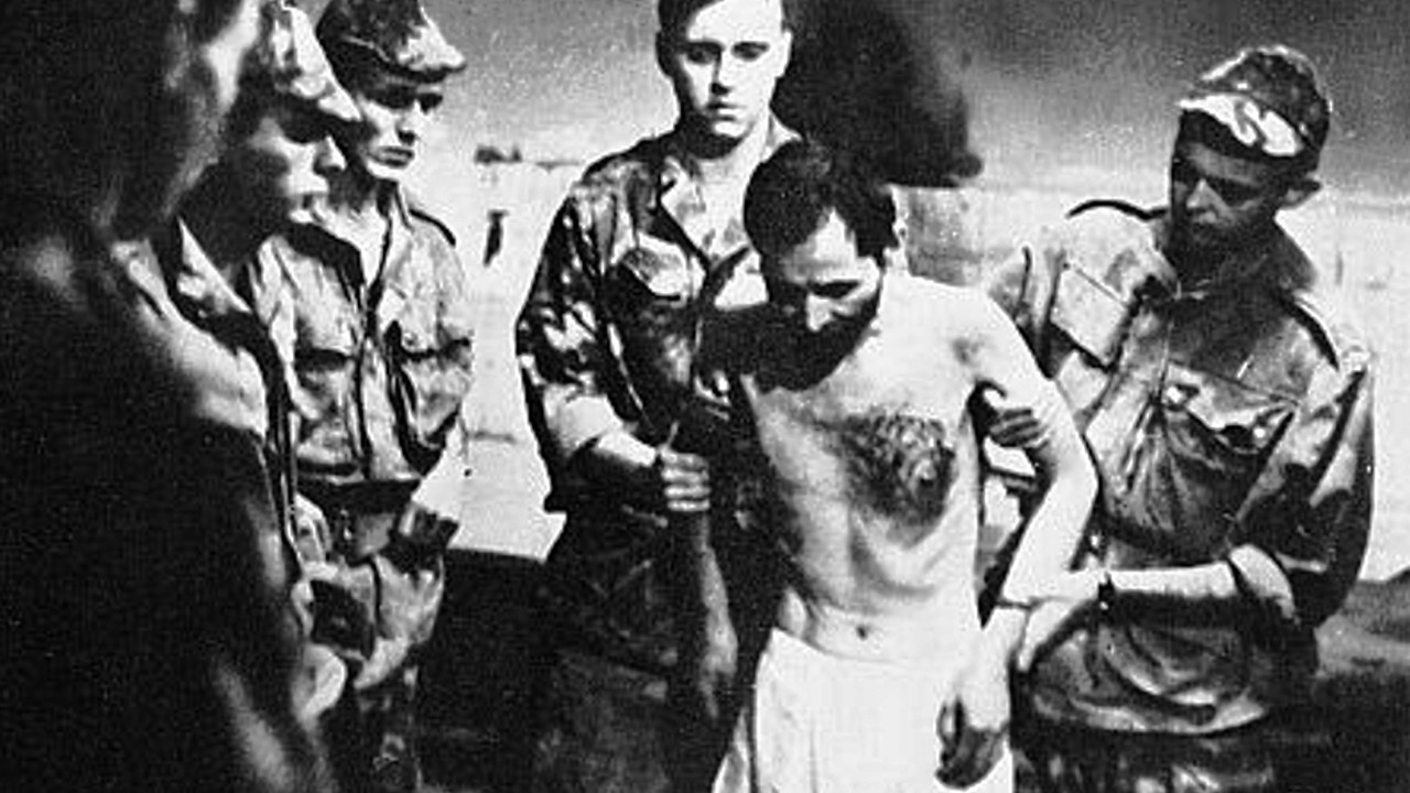 Fran&ccedil;ois Mitterrand et la guerre d'Alg&eacute;rie - 剧照