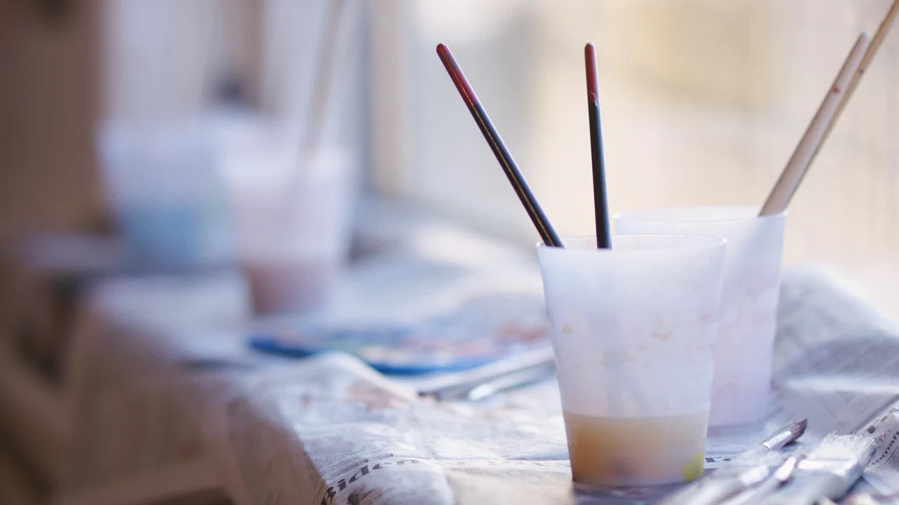Breaking Pencils - 剧照