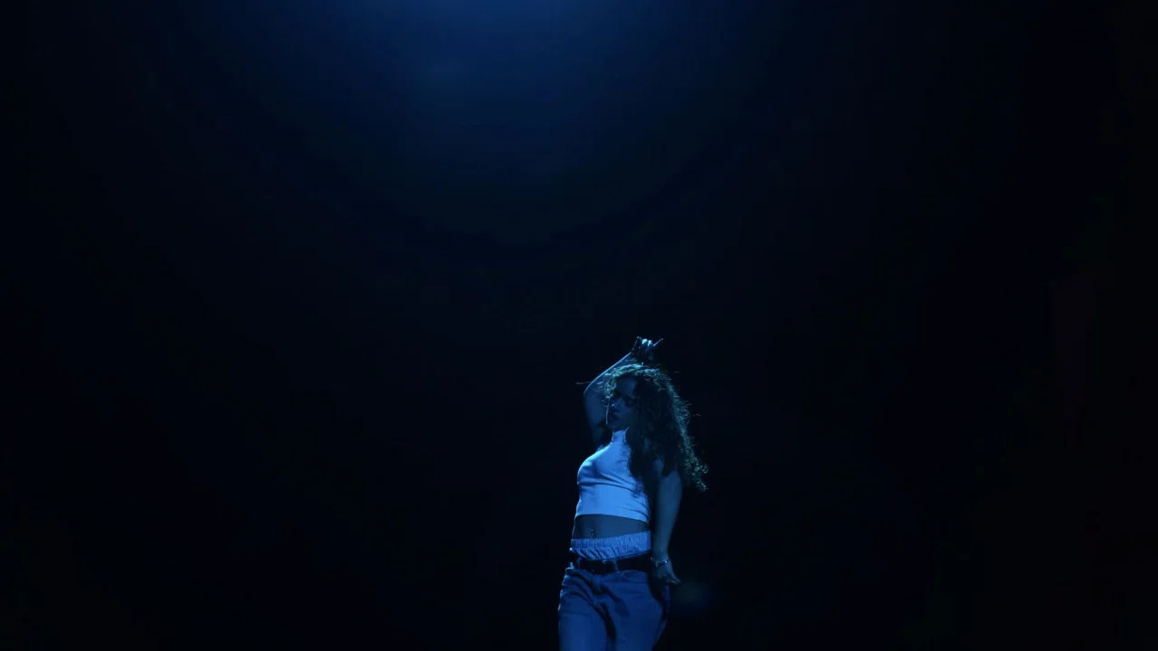 Before The Spotlight - 剧照