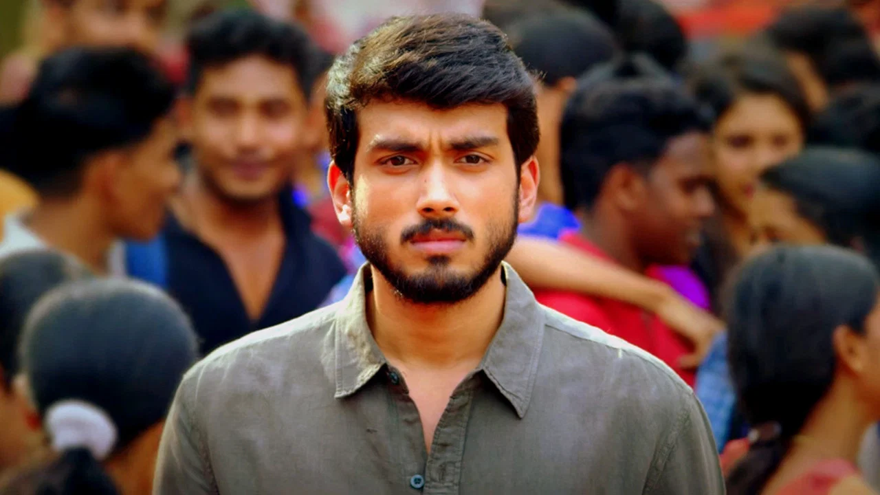 പൂമരം - 剧照