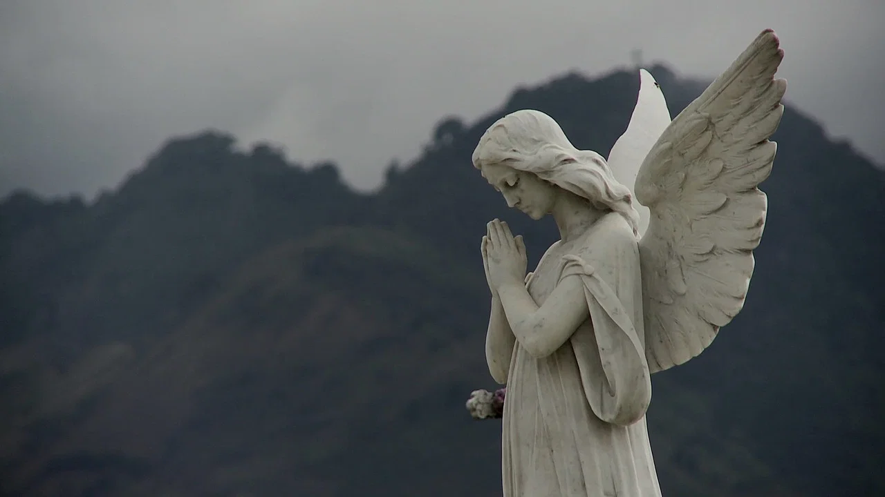 Losing Our Religion - 剧照