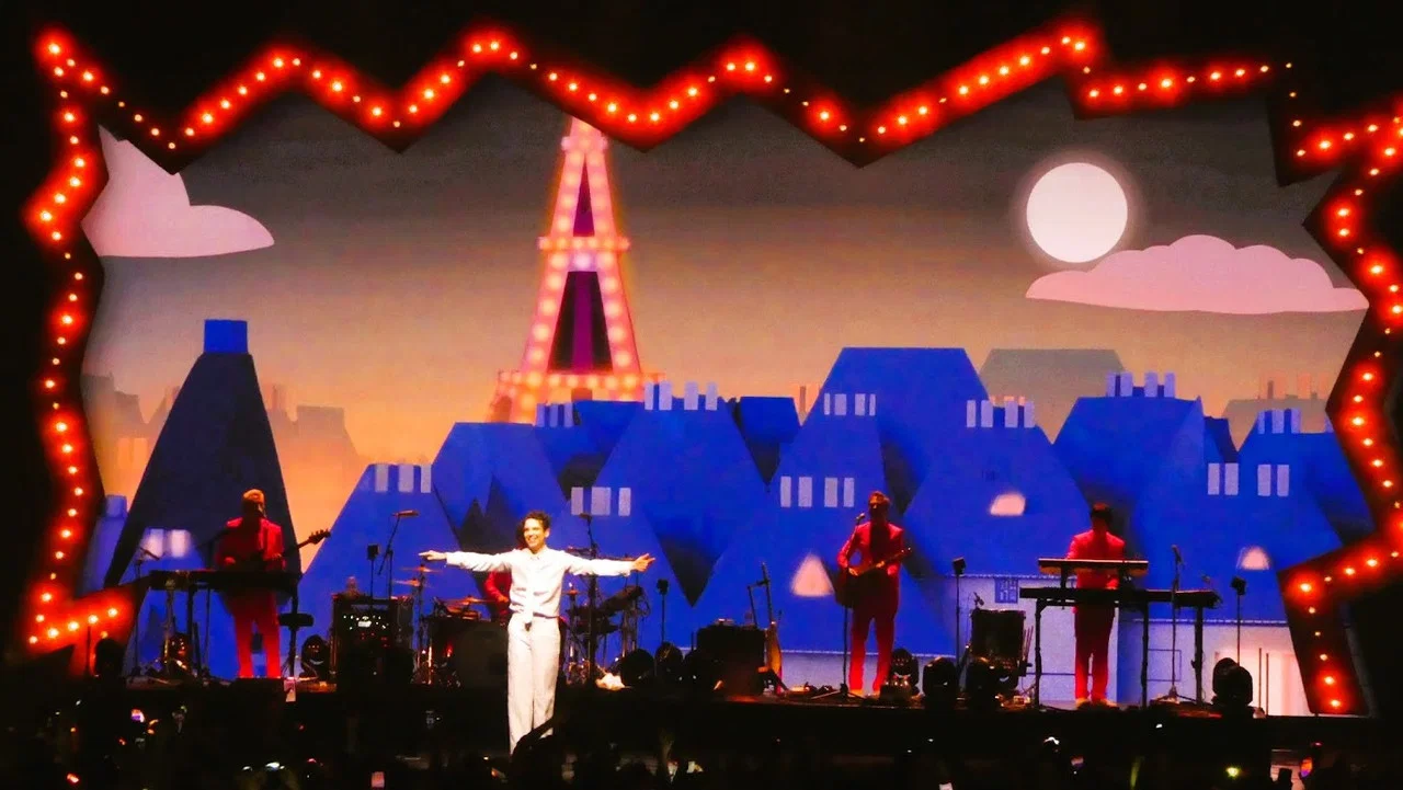 Mika &agrave; l'Accor Arena : Le concert &eacute;v&egrave;nement - 剧照