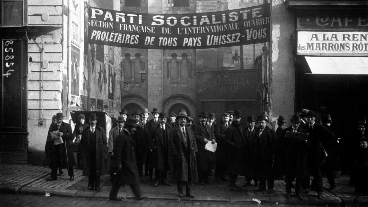 Congr&egrave;s de Tours. 1920 : La Naissance des deux gauches - 剧照