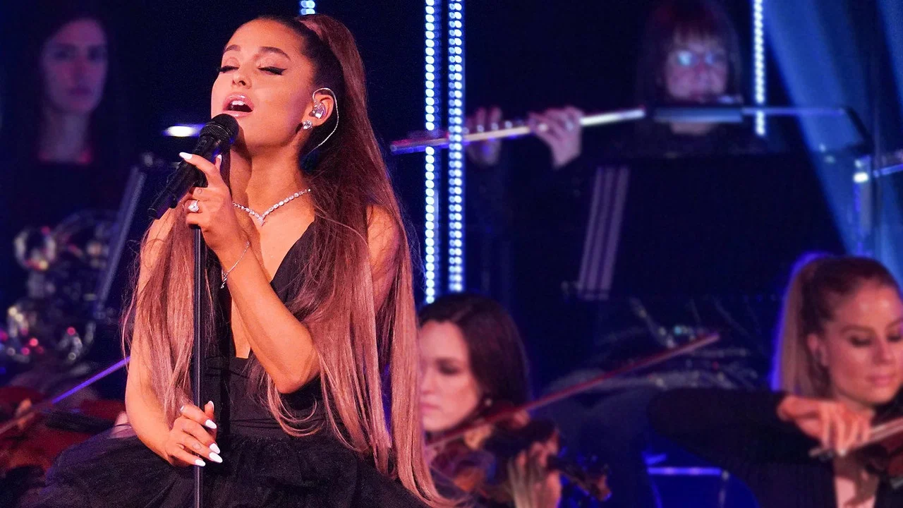 Ariana Grande at the BBC - 剧照