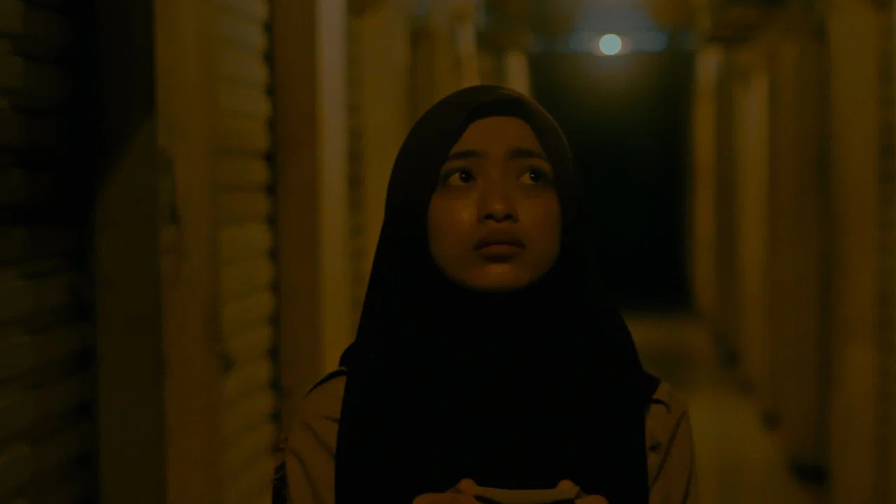 Diam-Diam, Aku Ingin Melawan - 剧照