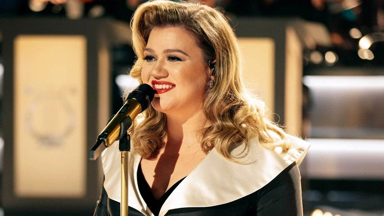 Kelly Clarkson Presents: When Christmas Comes Around - 剧照