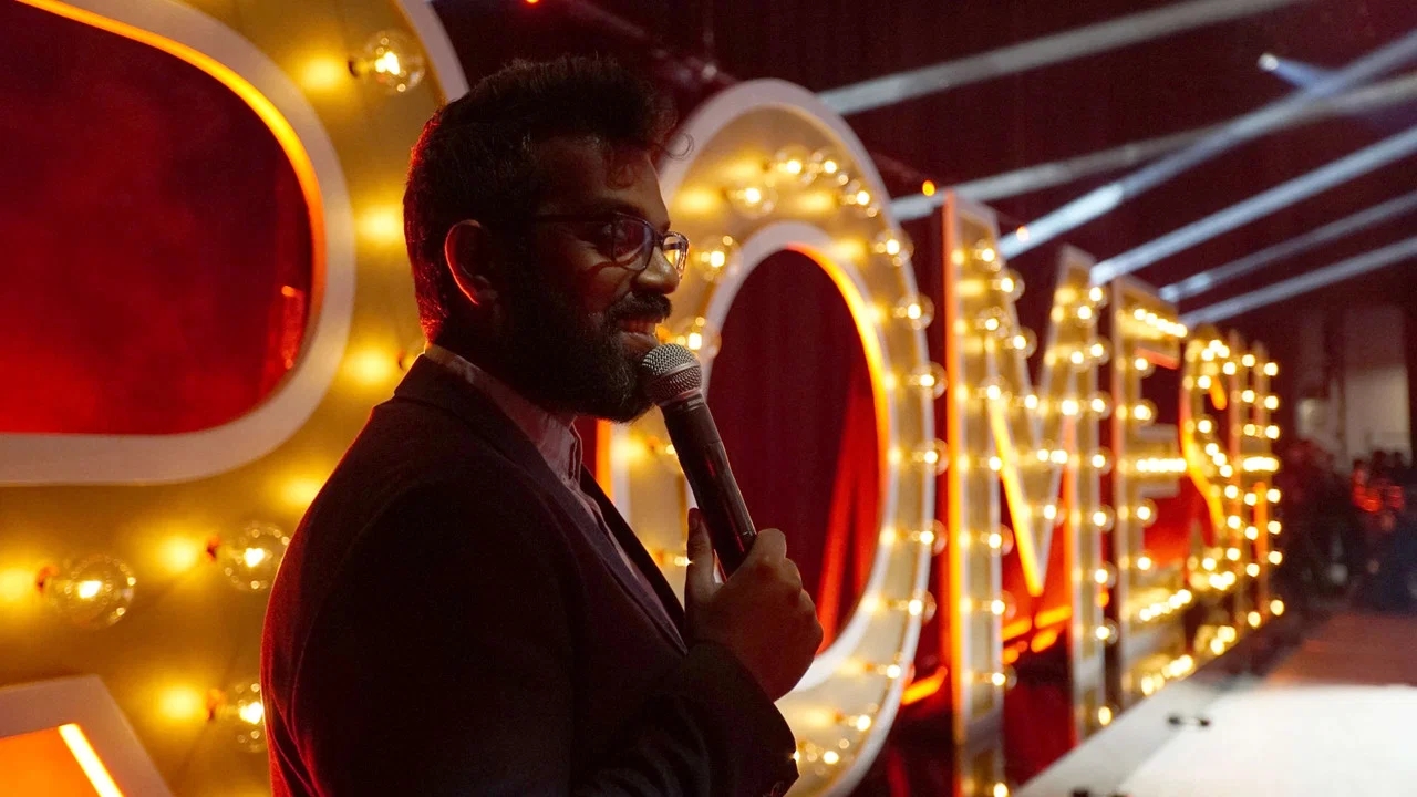 Just Another Immigrant: Romesh at the Greek - 剧照