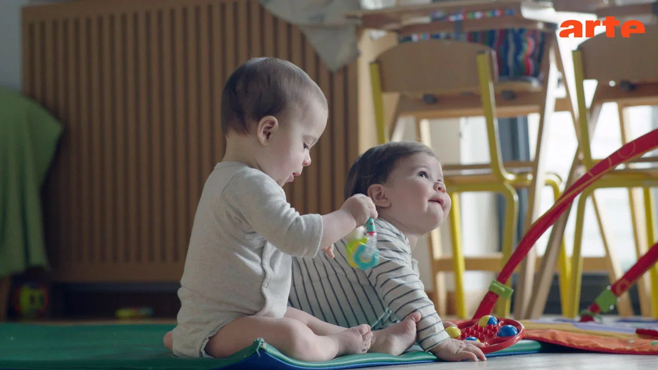 Cr&egrave;ches, razzia sur les b&eacute;b&eacute;s - 剧照