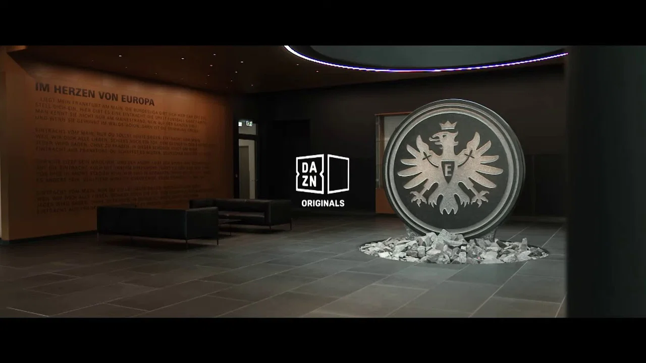 3 Blickwinkel - K&ouml;nigsklasse im Herzen von Europa - 剧照