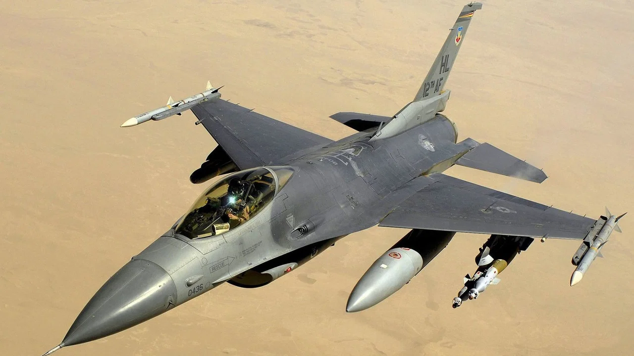 The Ultimate History of the F16 Fighter - 剧照
